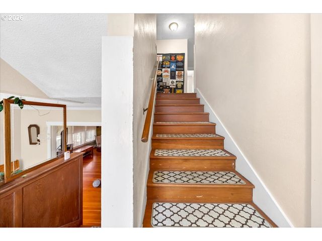 864 State Ave, Vernonia, OR 97064