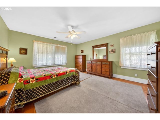 864 State Ave, Vernonia, OR 97064