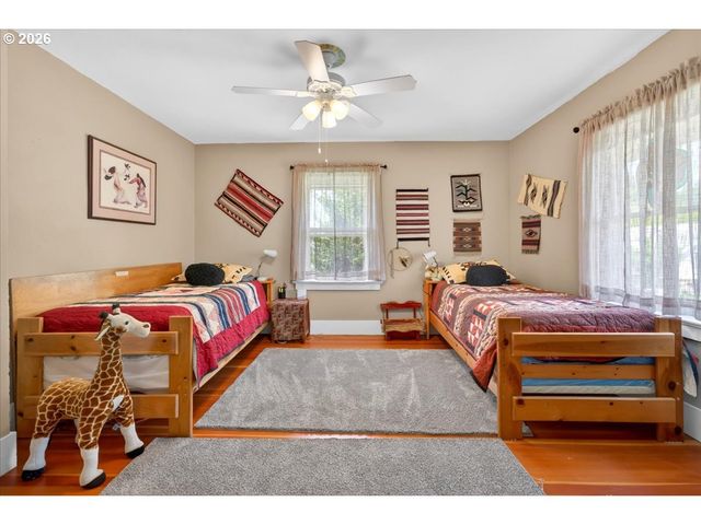 864 State Ave, Vernonia, OR 97064