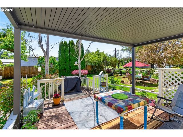 864 State Ave, Vernonia, OR 97064