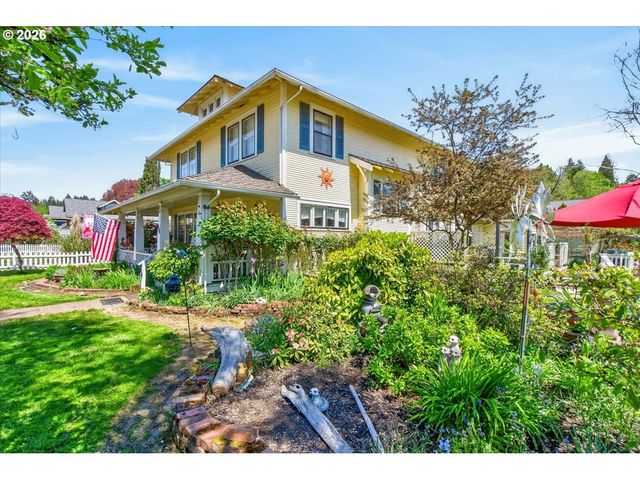 864 State Ave, Vernonia, OR 97064