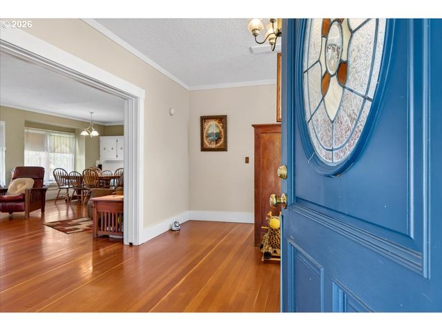 864 State Ave, Vernonia, OR 97064