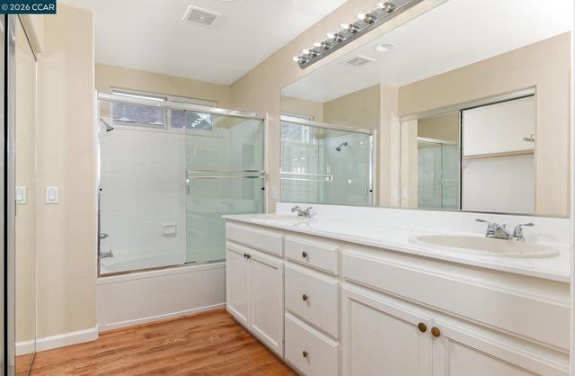 2939 Kennsington Ln, Tracy, CA 95377