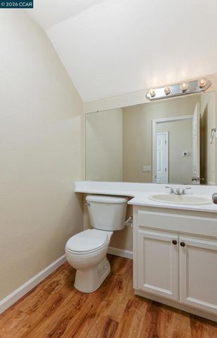 2939 Kennsington Ln, Tracy, CA 95377