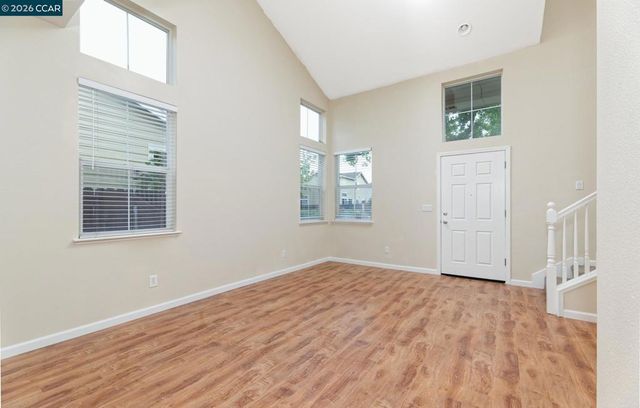 2939 Kennsington Ln, Tracy, CA 95377