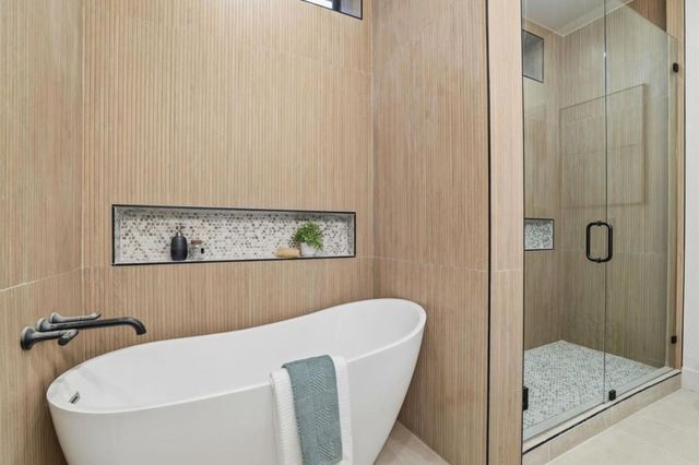 11660 Winding Way, Los Altos, CA 94024