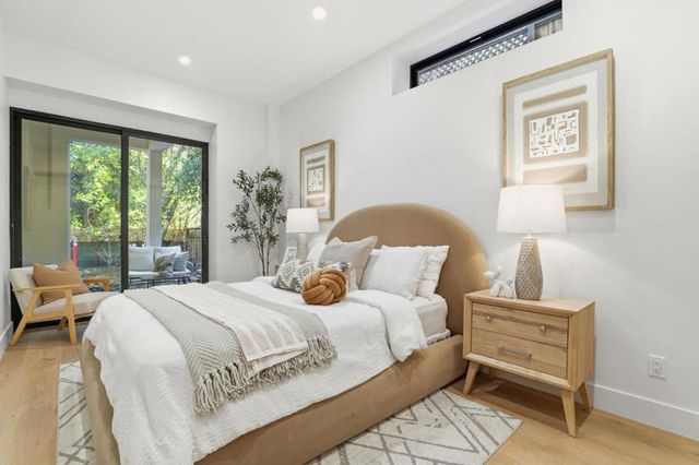 11660 Winding Way, Los Altos, CA 94024