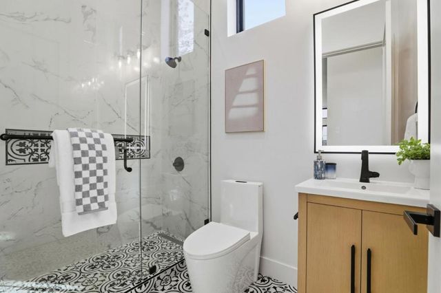 11660 Winding Way, Los Altos, CA 94024