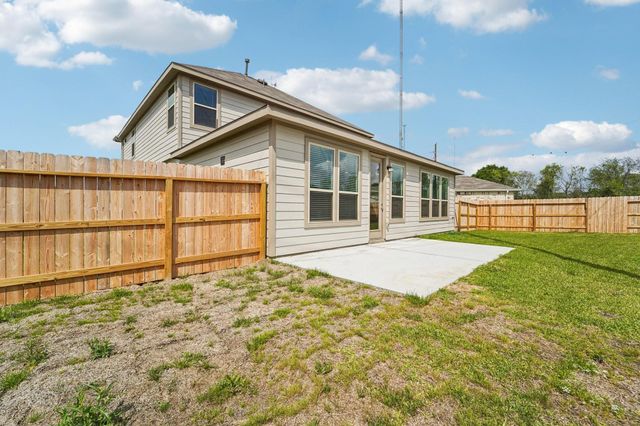 1403 Grand Olympia Drive, Fresno, TX 77545