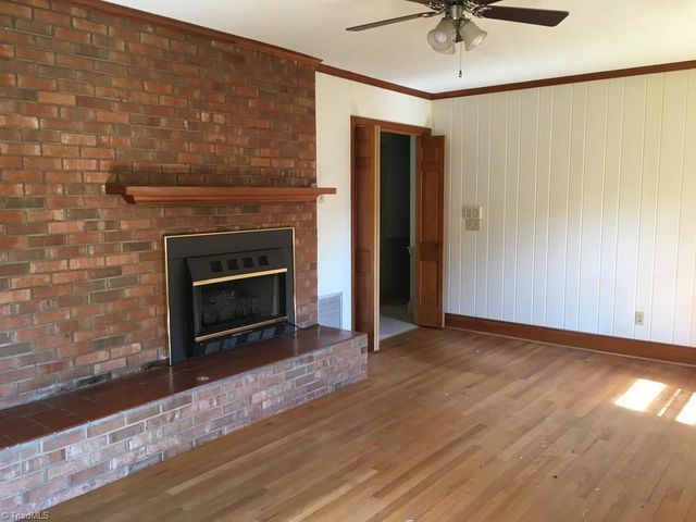 234 Hylton Street, Mount Airy, NC 27030