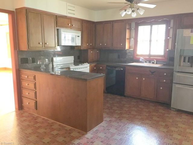 234 Hylton Street, Mount Airy, NC 27030