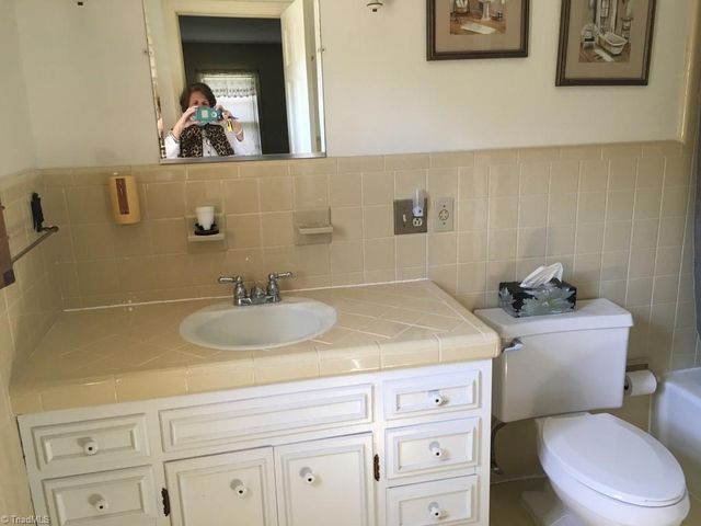 234 Hylton Street, Mount Airy, NC 27030