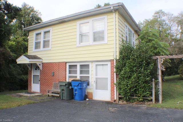 234 Hylton Street, Mount Airy, NC 27030