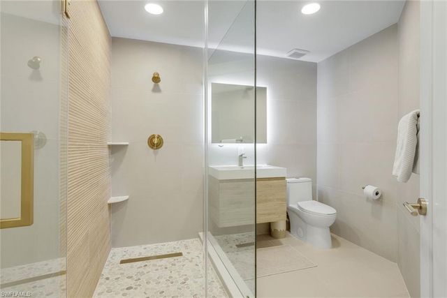 27098 Harbor DR, Bonita Springs, FL 34135