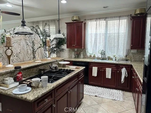 23422 Camino Terraza, Corona, CA 92883