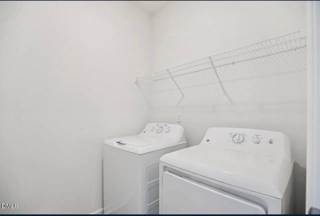 130 S Gallaspy Drive, Clayton, NC 27520