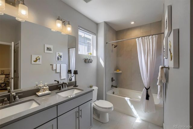 6127 W 28th Court, Edgewater, CO 80214