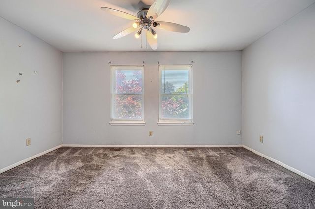 7 COBBER LN, Baltimore, MD 21229