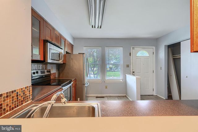 7 COBBER LN, Baltimore, MD 21229