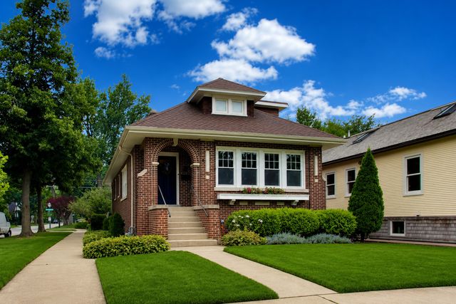101 16th Street, Wilmette, IL 60091
