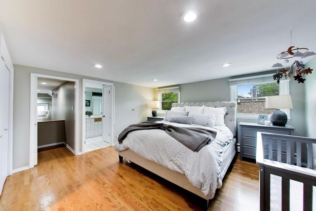 101 16th Street, Wilmette, IL 60091