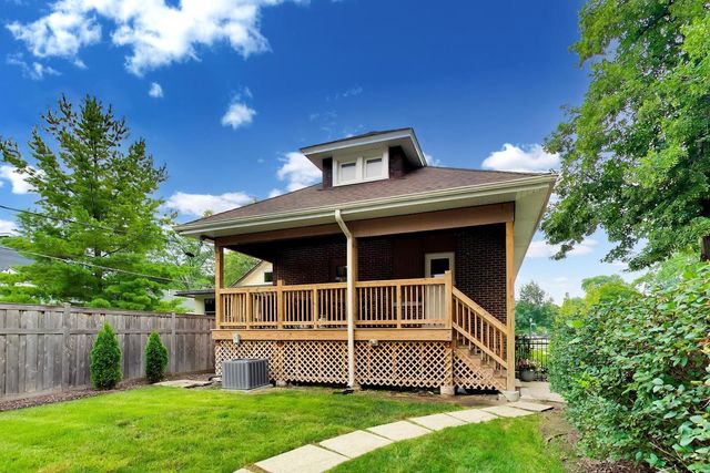 101 16th Street, Wilmette, IL 60091