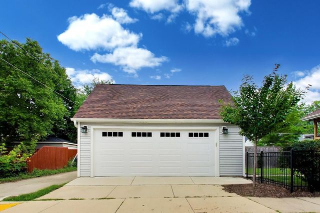 101 16th Street, Wilmette, IL 60091