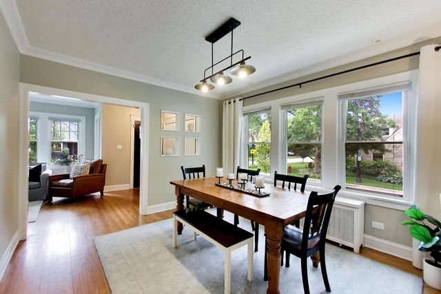 101 16th Street, Wilmette, IL 60091