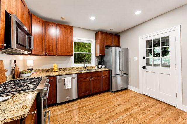 101 16th Street, Wilmette, IL 60091