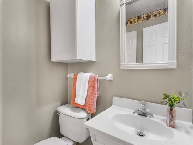 65 Sioux Circle, Sand Springs, OK 74063