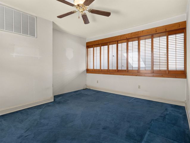 65 Sioux Circle, Sand Springs, OK 74063