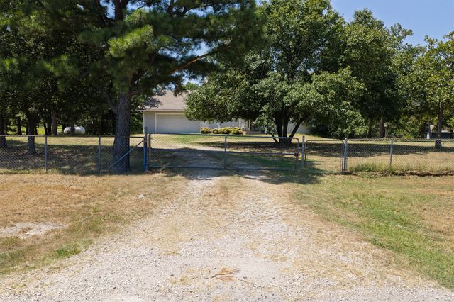 65 Sioux Circle, Sand Springs, OK 74063