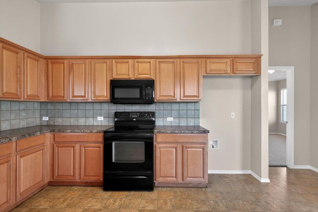 1007 Gentry DR, Leander, TX 78641