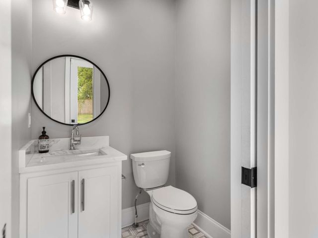 841A Battlefield Dr, Nashville, TN 37204