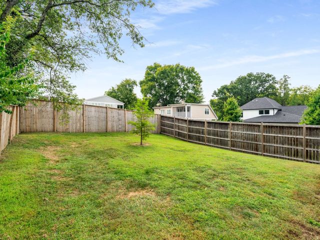 841A Battlefield Dr, Nashville, TN 37204