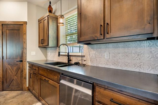 15136 Fm 852, Gilmer, TX 75644