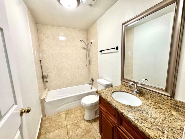 5813 Lucy Lane, Pasadena, TX 77505