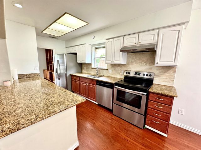 5813 Lucy Lane, Pasadena, TX 77505