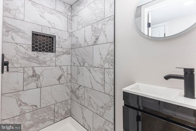 2412 SHIRLEY AVE, Baltimore, MD 21215