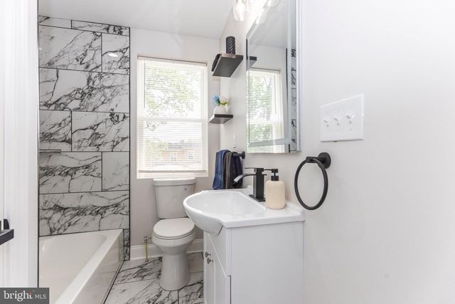 2412 SHIRLEY AVE, Baltimore, MD 21215
