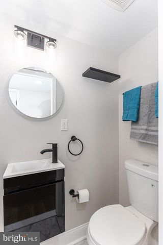 2412 SHIRLEY AVE, Baltimore, MD 21215