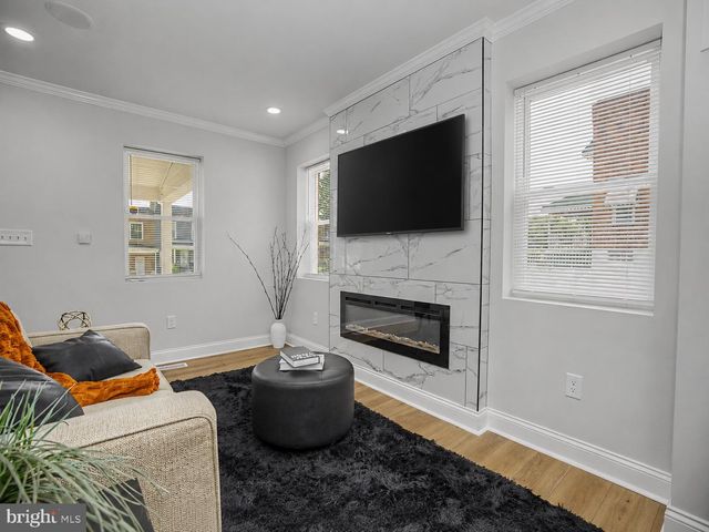 2412 SHIRLEY AVE, Baltimore, MD 21215
