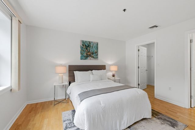 1 Eagle Dr 1, Tewksbury, MA 01876