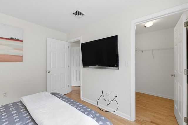 1 Eagle Dr 1, Tewksbury, MA 01876