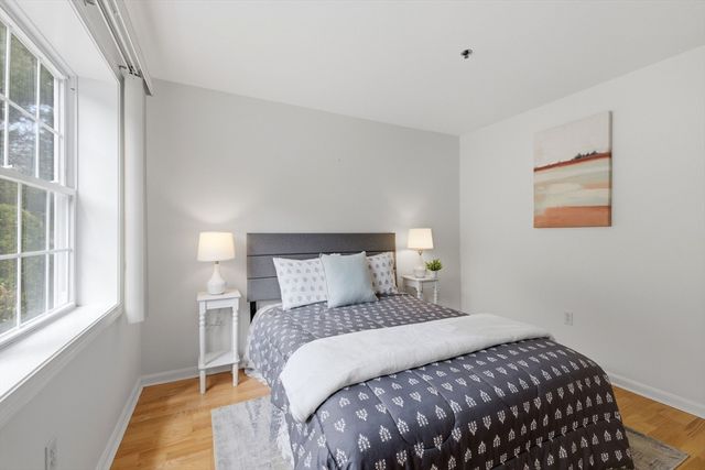 1 Eagle Dr 1, Tewksbury, MA 01876