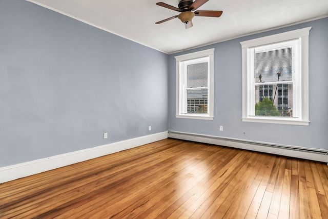 56 Ward St 3B, Salem, MA 01970