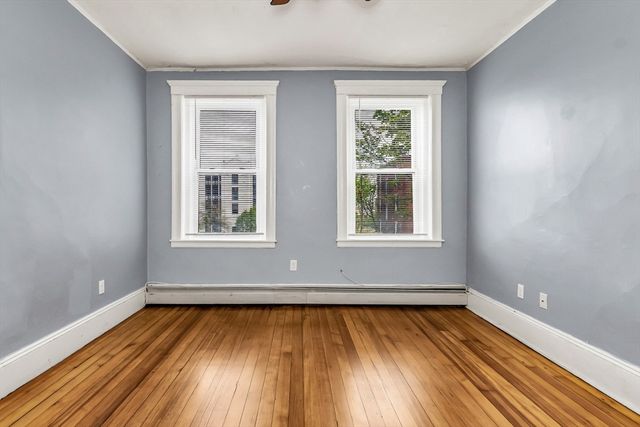 56 Ward St 3B, Salem, MA 01970