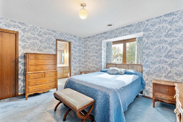 632 17th Street SE, Owatonna, MN 55060