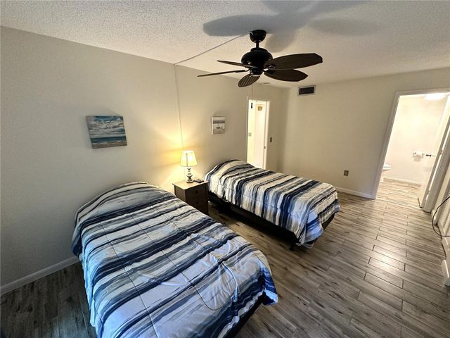 645 WOODLAWN DRIVE, Bradenton, FL 34210