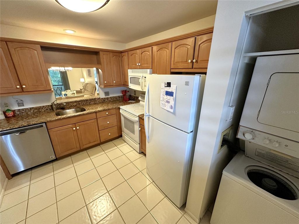 645 WOODLAWN DRIVE, BRADENTON, FL 34210 — photo 5